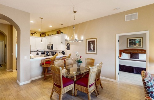 Bahama Bay Condo | 3rd floor condo w/sauna, tennis court, shared pools, gym, balcony