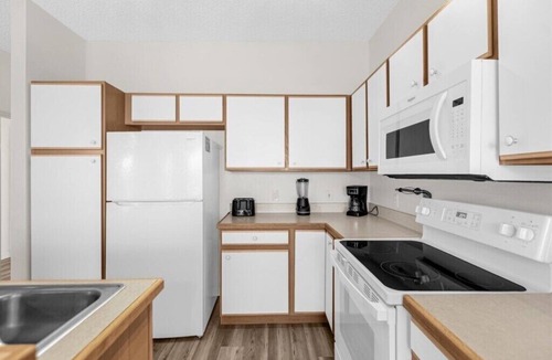 Crescent Lakes House | 4 Bathrooms/3 Bathrooms/Cresent Lakes (5305 CV)