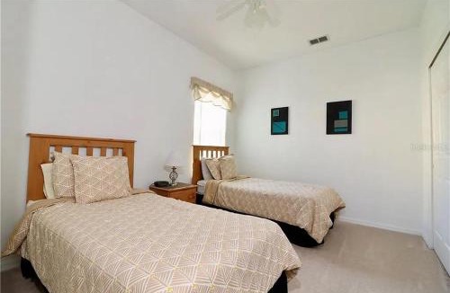 Crescent Lakes House | 4 Bathrooms 3 Bathrooms Cresent Lakes 5305 Cv