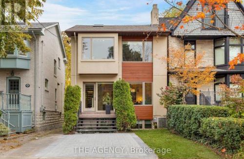 Rosedale Villa | 4 BDRM Downtown House - Urban Elegance with 2 cars Garage