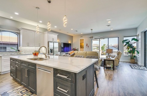 Yacht Club House | 4 bdrm house close to restaurants, beach, attractions and quick boating access