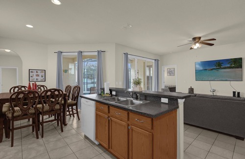 Kissimmee House | 4 Bed 3 Bath South Facing Pool Home with Spa 4986TV
