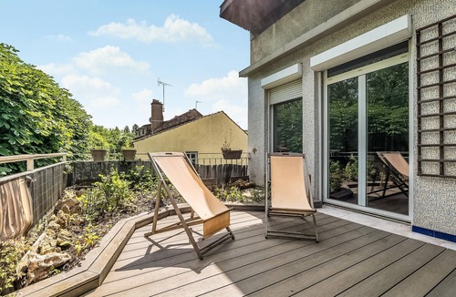 Montreuil Apartment | 4 bedroom cozy apartment in Montreuil