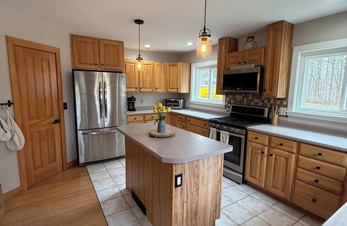 Laurens House | 4-bedroom private country house with pool 8 miles from All-Star village