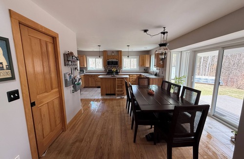 Laurens House | 4-bedroom private country house with pool 8 miles from All-Star village