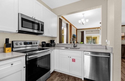 Regal Palms House | 4 Bedrooms/3.5 Bathroom Regal Palms (340 MA)