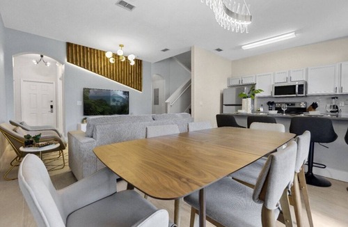 Regal Palms House | 4 Bedrooms/3 Bathrooms/Regal Palms (2725 CA)