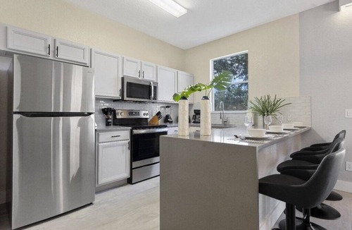 Regal Palms House | 4 Bedrooms/3 Bathrooms/Regal Palms (2725 CA)