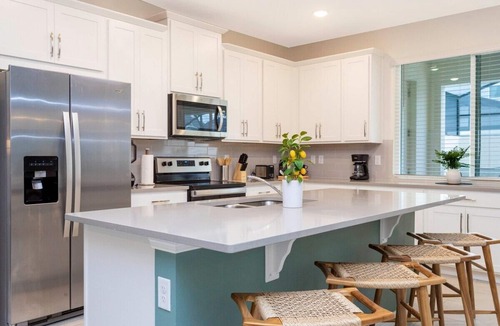 Four Corners House | 4 Bedrooms, 4.5 bathrooms Townhouse