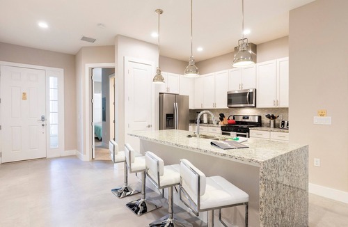 West Kissimmee Villa | ★ 4 BR 4 BA Villa | 5min→Disneyworld |1804ft²| Gym