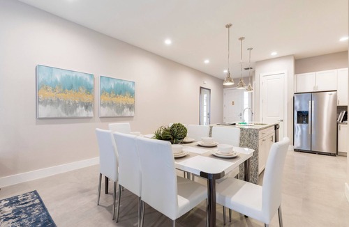 West Kissimmee Villa | ★ 4 BR 4 BA Villa | 5min→Disneyworld |1804ft²| Gym