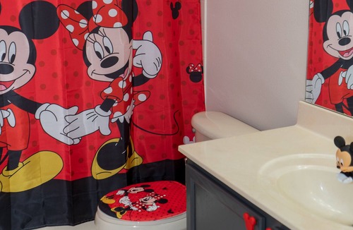 Tuscan Ridge House | 4 BR Entire Home near Disney with Pool.Themed Rooms.Star War.Mickey & Lion King