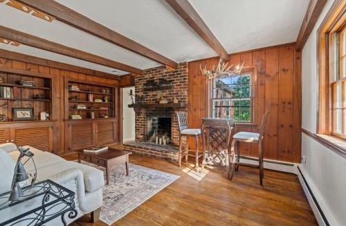 Newtown Square House | 4 BR Suburban Escape - Pool, Tennis, Trails