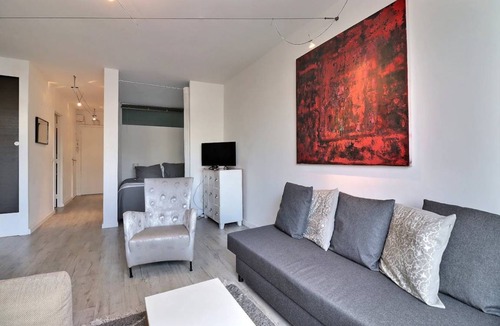 Neuilly-sur-Seine Apartment | 42 m² Apartment ∙ 1 bedroom ∙ 2 guests