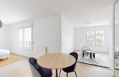 Saint-Ouen Resort | 42 m² Private room ∙ 1 bedroom ∙ 2 guests