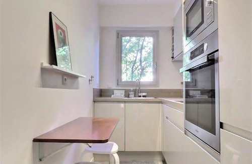 Combat Apartment | 45 m² Apartment ∙ 1 bedroom ∙ 2 guests