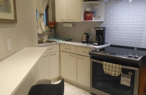 Adjala-Tosorontio Apartment | 46 m² Apartment ∙ 1 bedroom ∙ 3 guests