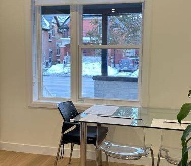 Kitchener Apartment | 46 m² Apartment ∙ 1 bedroom ∙ 2 guests