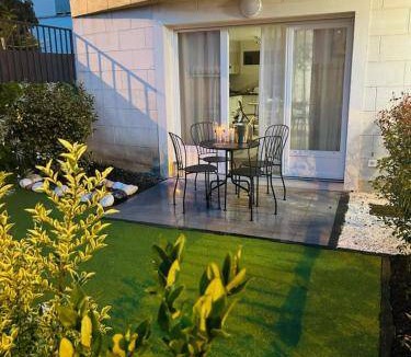 Montfermeil Apartment | 49 m² Apartment ∙ 1 bedroom ∙ 4 guests