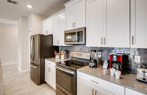 Four Corners House | 4Bed Private Pool 10 Guests Champions gate - 8981