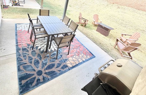 Opelika House | 4BR Auburn–Opelika Escape | Sleeps 8 | Minutes to Tiger Town