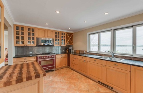 Centre Island House | 5 Bdrm BEACHFRONT 30% off >7days nQuiet Safe Centre Island Sunsets