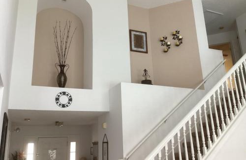 Crescent Lakes Villa | 5 bed private lakeside villa and south facing pool