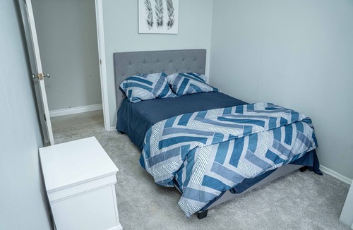 Shelburne House | 5-bedroom, 3-bathroom bungalow House offers a world of comfort