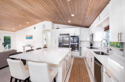 Sunshine Estates House | 5 Bedroom/4 Bath Relaxed Plantation Key Resort Style Home with Pool & Dockage