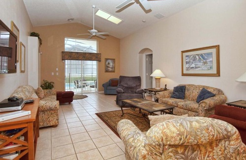 Windsor Palms House | 5 Bedroom Pool Home in Indian Creek 2303IC