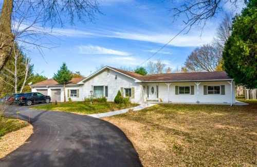 King House | 5 Bedroom Vacation Cottage - King City