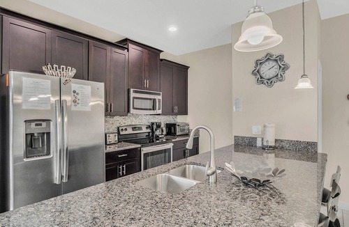 Campbell House | 5 Bedrooms/4 Bathrooms/Storey Lake (3133 PP)