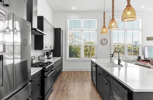 Fort Walton Beach House | 5 BR 4 BA + Private Pool + Pickleball Fun