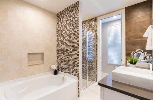 West Kissimmee Villa | 5 BR 6 Full BA Deluxe Villa 5min to Disney with BBQ Hot Tub