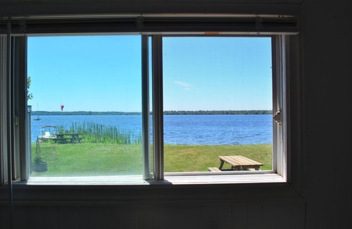 Brighton Cottage | #5 Family and pet friendly - monthly/seasonal rental