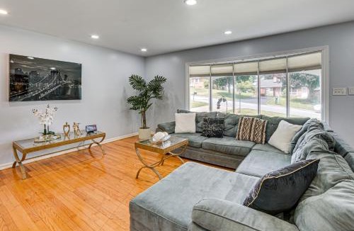Harrisburg - Hershey House | 5 Mi to Dtwn Harrisburg! Retreat w/Spacious Yard