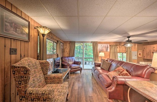 Huntingdon House | 5 Mi to Raystown Lake Launch: ‘Lucas McCain Cabin’