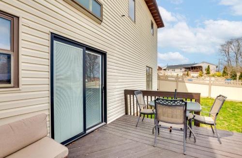 South River Apartment | 5 Mi to Rutgers University: New Jersey Guest Suite