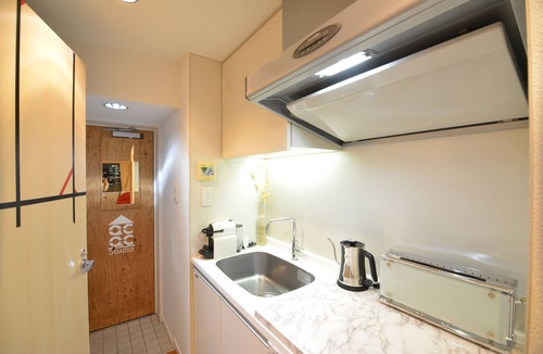 Dogenzaka Apartment | 5 min walking from Shibuya crossing, cozy and designed studio, Blue 2