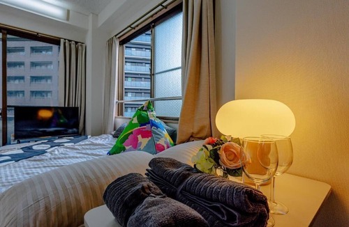 Higashi Apartment | 5 mins walk Hiroo Station, 10 mins walk Ebisu, shibuya 13 mins by train