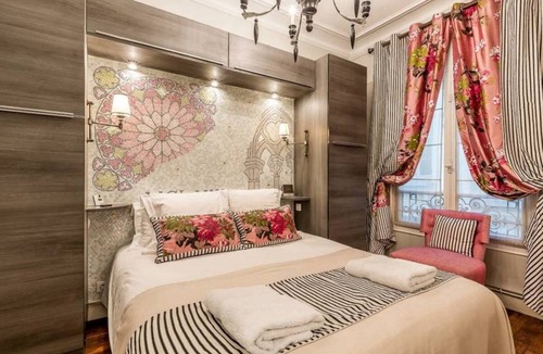 Notre Dame Apartment | 50 m² Apartment ∙ 2 bedrooms ∙ 4 guests