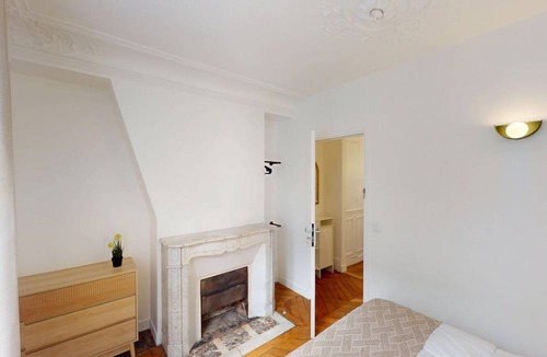 Quartier de Rochechouart Resort | 50 m² Private room ∙ 1 bedroom ∙ 1 guest