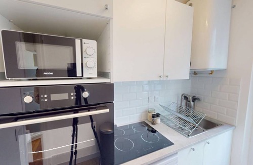 Quartier de Rochechouart Resort | 50 m² Private room ∙ 1 bedroom ∙ 1 guest