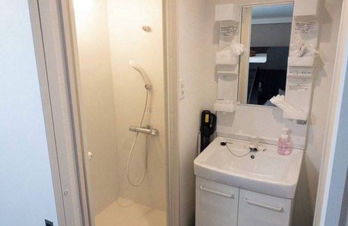 Kabukicho Apartment | 502-black Cool Room｜10 ppl | Custom Queen Bunk Beds | Golden Gai & Kabukicho|42㎡