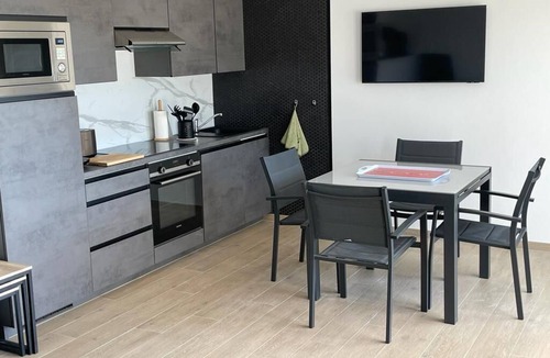 Molini Apartment | 50m2 garden level, 400 m from Agosta beach