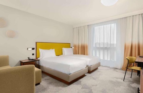 Roissy-en-France Hotel | 53 m² Hotel ∙ 8 guests
