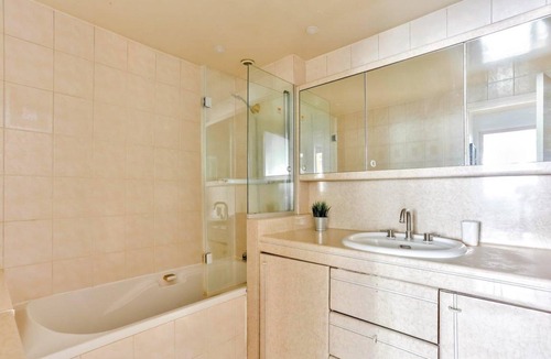 Faubourg-du-Roule Apartment | 57 m² Apartment ∙ 4 guests