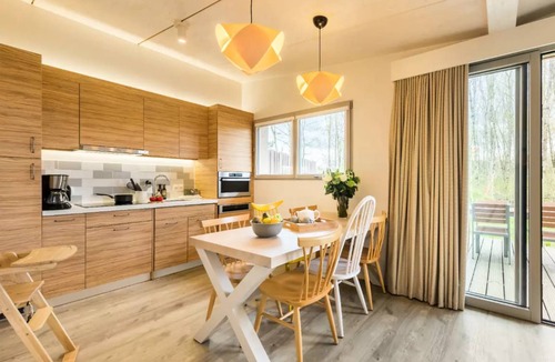 Bailly-Romainvilliers House | 57 m² Mobile home ∙ 2 bedrooms ∙ 4 guests