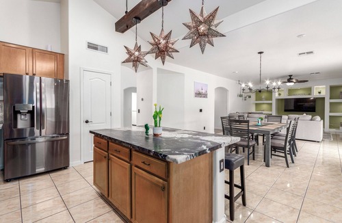 Rio Crossing House | 5BR Cactus House | Pool, Game Room, Sleeps 14