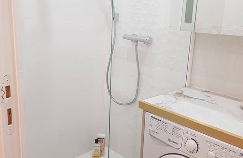 Picpus Apartment | 5mn from Paris Porte de Bercy, and 30mn from Disney. Pets welcome!